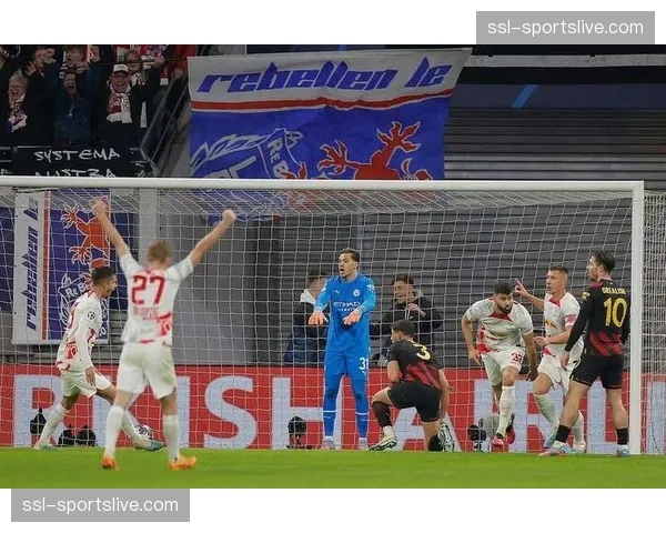 莱比锡红牛与中场核心奥尔莫续约至2029年